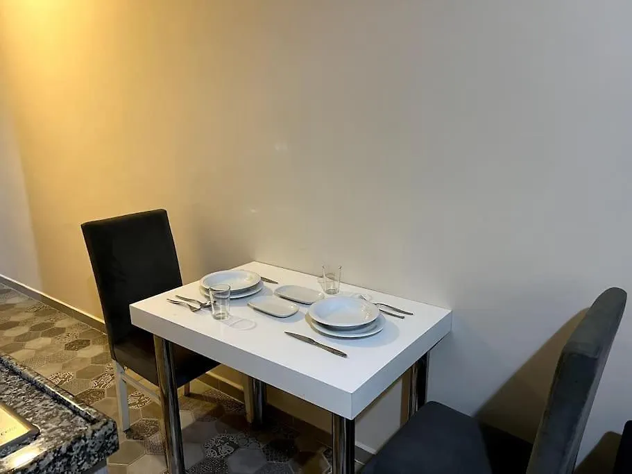 Appartement Basement Floor, Merkezi, Erasta Mall Karsisi '21' Antalya Turkije